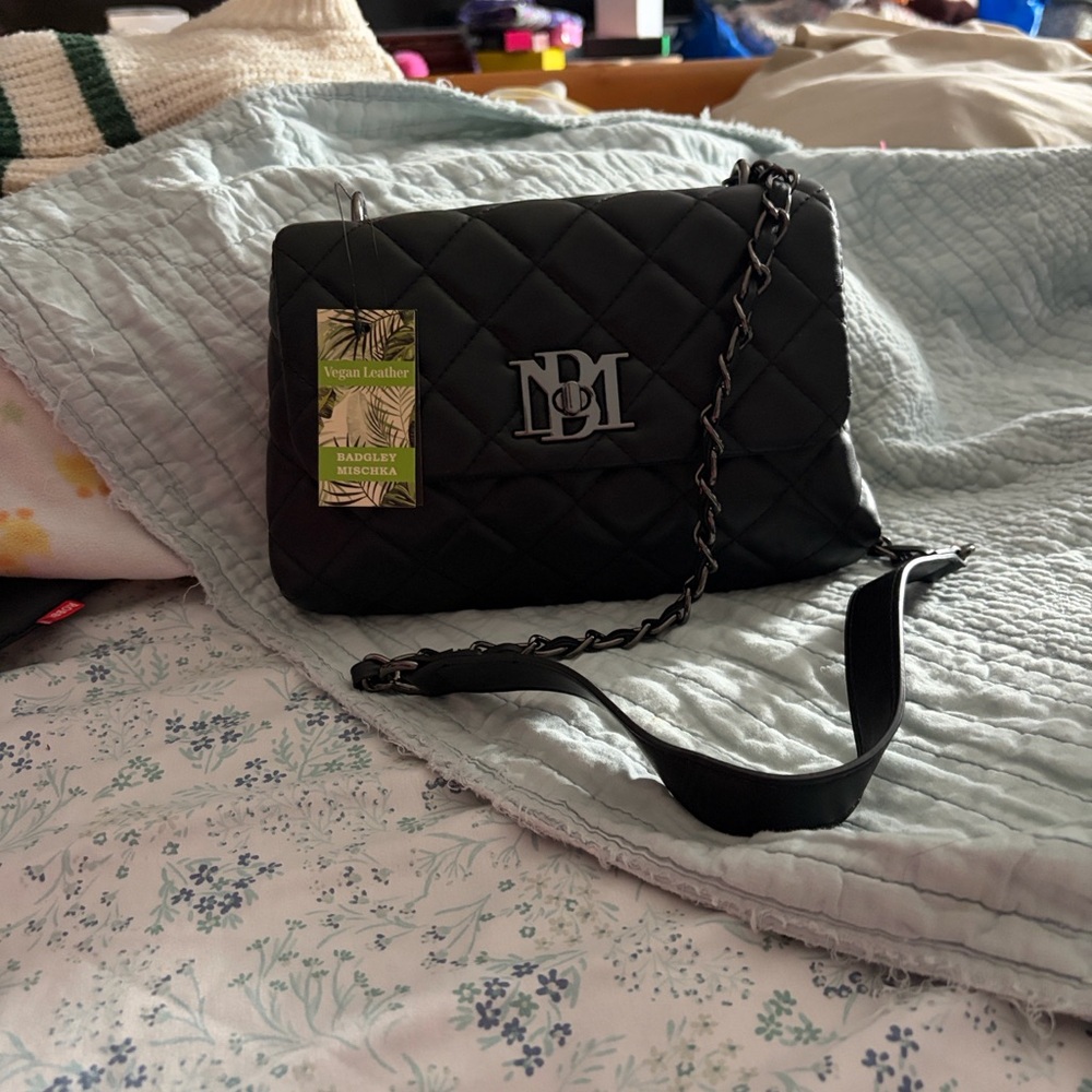 Badgley Mischka Black Quilted Shoulder Bag
